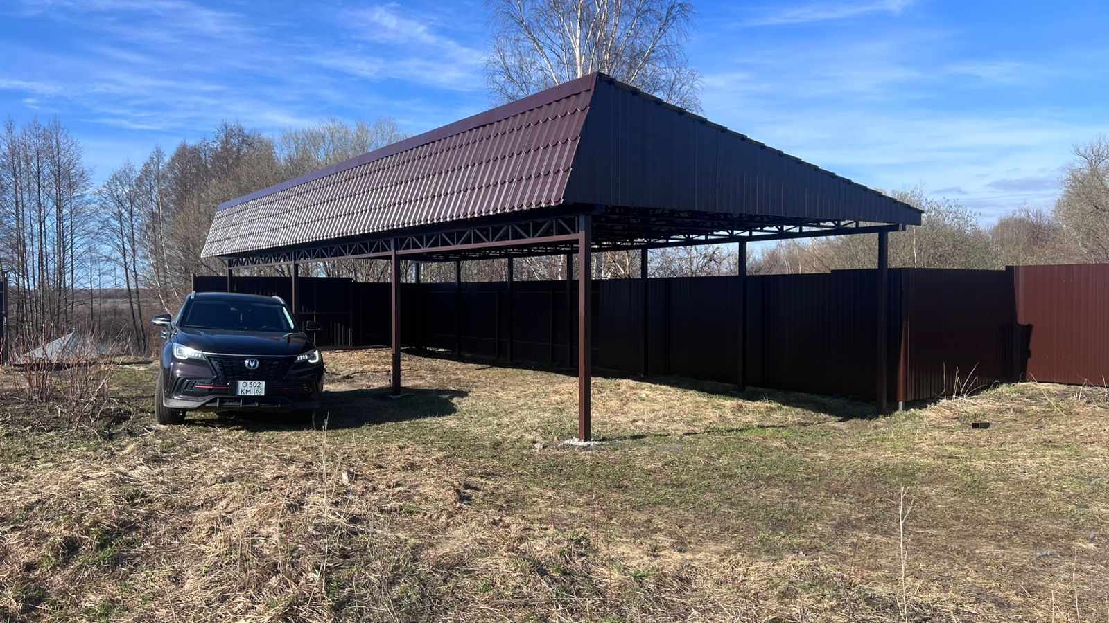 Как выбрать толщину поликарбоната для автонавеса в Лосино-Петровском с учётом снега, света и ресурса