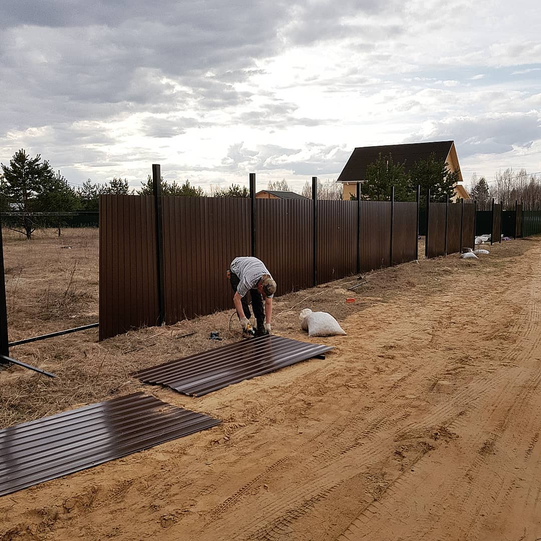 Как выбрать рисунок кованого забора под архитектуру дома и уровень приватности участка в Лосино-Петровском